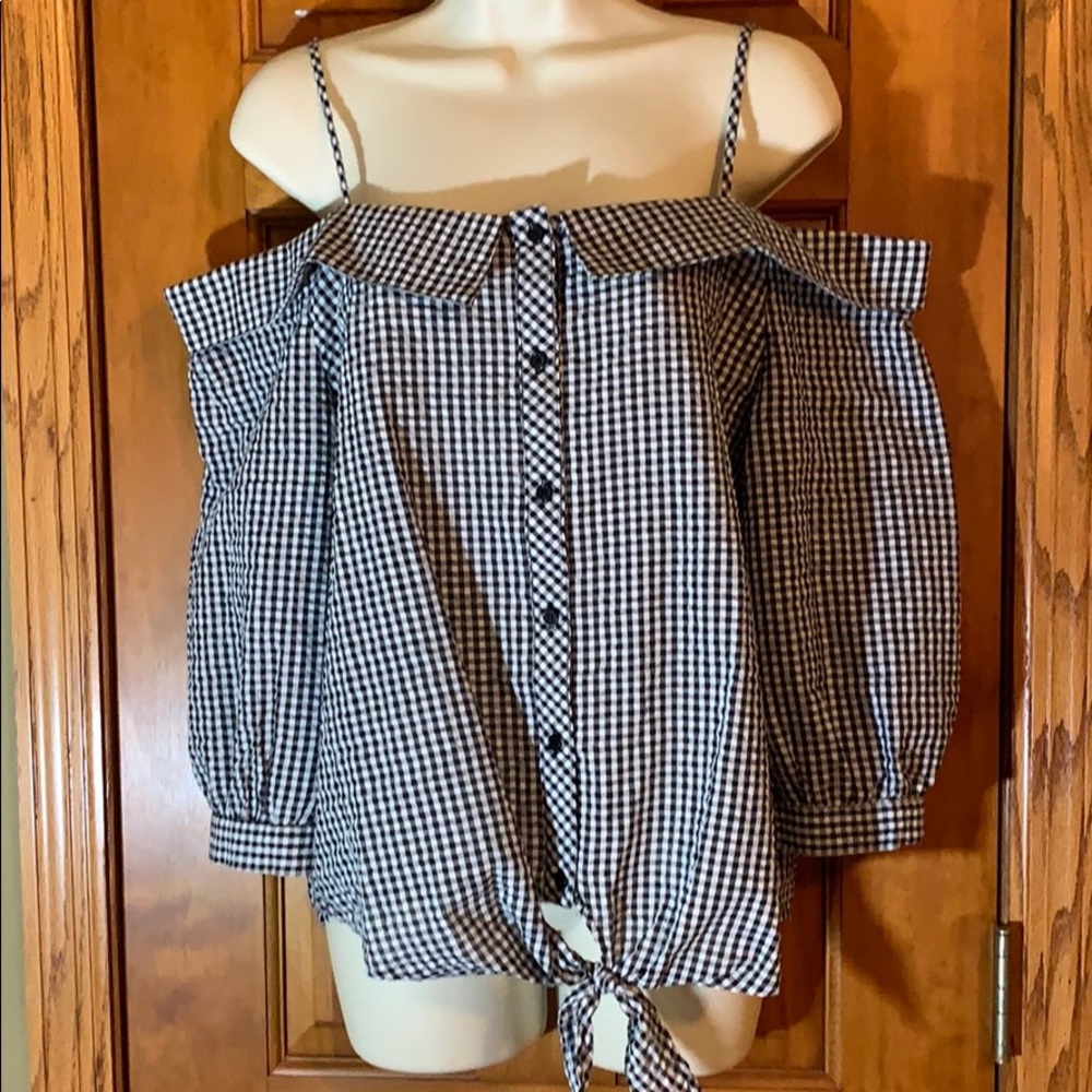 Caution to the Wind checkered top.
